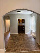 1304 N Fairview Ave in Wichita, KS - Building Photo - Building Photo