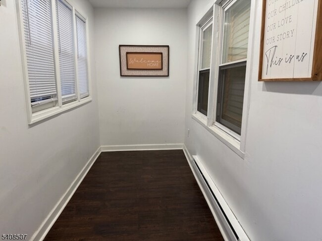 11 Pine St in Bloomfield, NJ - Building Photo - Building Photo