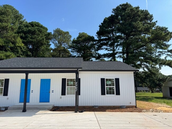 4902 NC-16 in Denver, NC - Building Photo - Building Photo