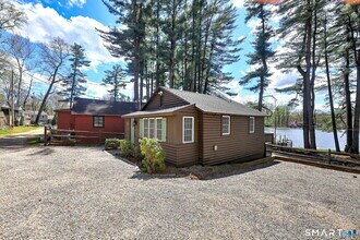 10 Old Pinewood Trail in Trumbull, CT - Building Photo - Building Photo