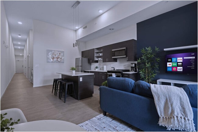 1101 Euclid Ave in Cleveland, OH - Foto de edificio - Building Photo