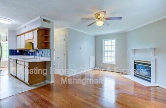 845 Salem Pointe Ln in Winston-Salem, NC - Building Photo - Building Photo