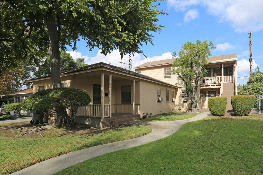 1223 N Verdugo Rd in Glendale, CA - Building Photo