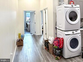 910 Arch St, Unit 2F in Philadelphia, PA - Building Photo - Building Photo