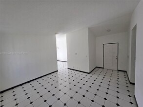 15564 SW 63rd Ter in Miami, FL - Building Photo - Building Photo