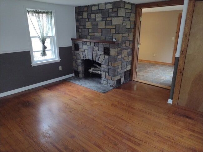 101 Behm Rd, Unit 101 Lower in West Falls, NY - Building Photo - Building Photo