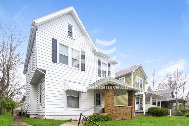 3236 N Capitol Ave in Indianapolis, IN - Building Photo - Building Photo