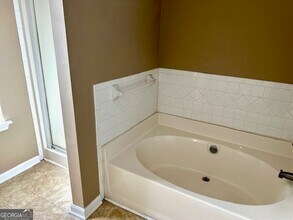 4034 Robin Cir in College Park, GA - Building Photo - Building Photo