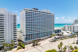 Castle Beach Club Condo in Miami Beach, FL - Building Photo - Building Photo