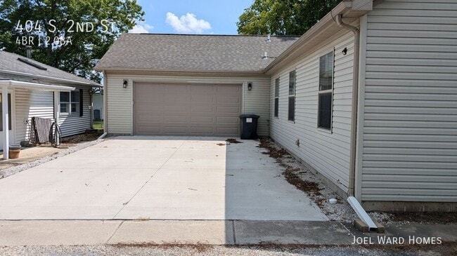 404 S Second in Tolono, IL - Building Photo - Building Photo