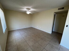 6739 S Jentilly Ln in Tempe, AZ - Building Photo - Building Photo