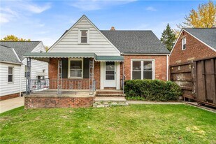 5255 E 115th St in Garfield Heights, OH - Building Photo