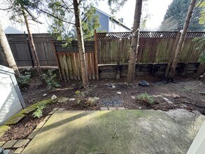 1924 NE 50th Way in Hillsboro, OR - Building Photo - Building Photo