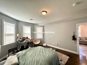 17 Harvard Ter, Unit 2 in Boston, MA - Building Photo - Building Photo