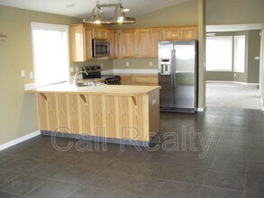 9302 W Caelen Ave in Cheney, WA - Building Photo - Building Photo