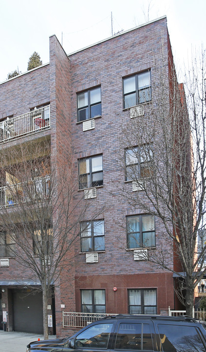 29 Hope St in Brooklyn, NY - Building Photo