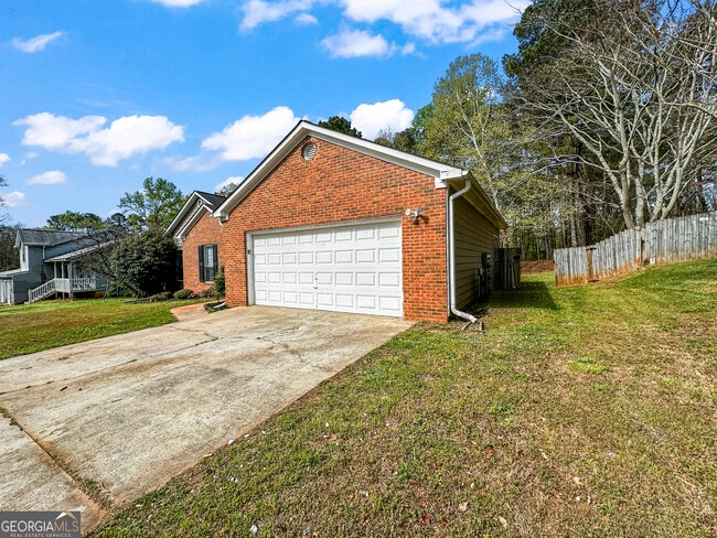 11647 Matthews Trail in Hampton, GA - Building Photo - Building Photo