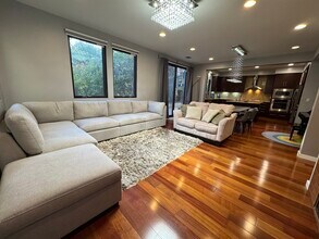 3192 Fallen Leaf St in Palo Alto, CA - Building Photo - Building Photo