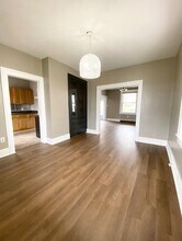 830 Crest Ave in Charleroi, PA - Building Photo - Building Photo