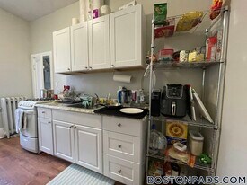 447 Park Dr in Boston, MA - Building Photo