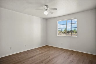 7751 Larkspur Dr in Kingman, AZ - Building Photo - Building Photo