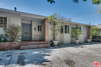 4833 Alcove Ave in Los Angeles, CA - Building Photo - Building Photo