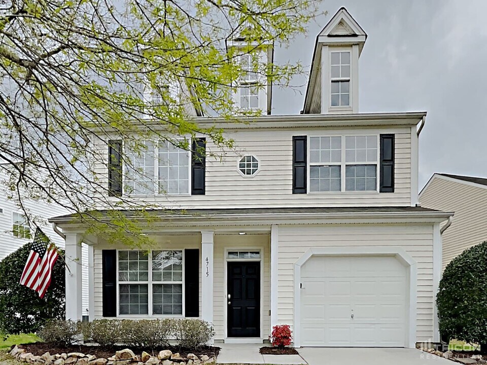 4715 Abercromby St in Charlotte, NC - Building Photo