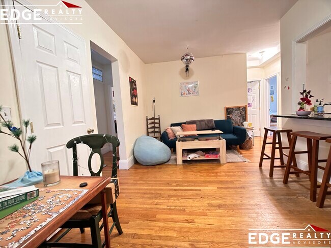 62 Egmont, Unit 1 in Brookline, MA - Foto de edificio - Building Photo