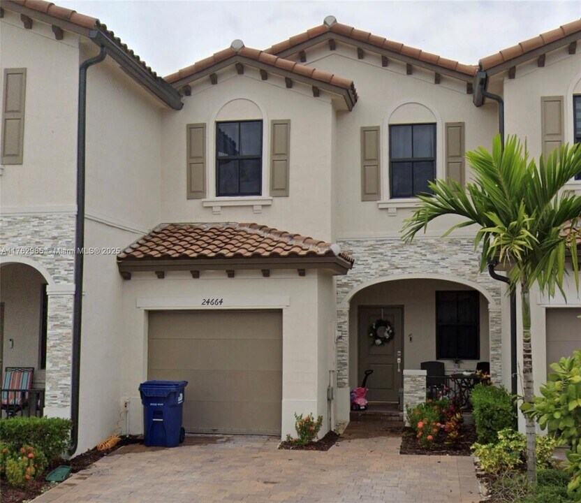 24664 SW 119th Pl in Homestead, FL - Building Photo