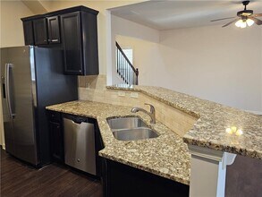 6185 Crested Moss Dr in Alpharetta, GA - Building Photo - Building Photo