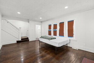 3311 Burlingame St in Detroit, MI - Building Photo