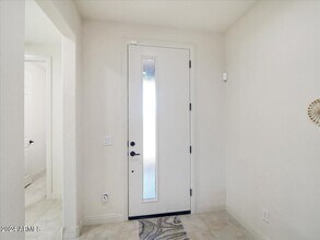 5863 N 86th Ln in Glendale, AZ - Building Photo - Building Photo