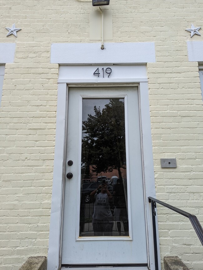 419 W St NE, Unit #3