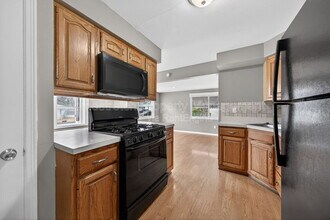 10201 Surf Dr in St. Louis, MO - Building Photo - Building Photo