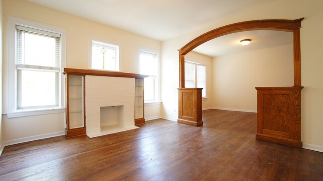 2659 N Saint Louis Ave, Unit 3449-3 in Chicago, IL - Building Photo - Building Photo