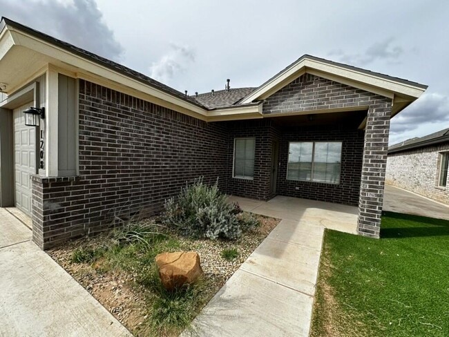 property at 1208 N 7th St