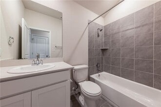 13905 Heartland Dr in Manor, TX - Building Photo - Building Photo