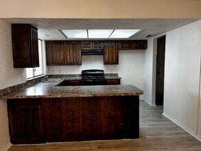 1006 Alicia Ln in Lancaster, TX - Building Photo - Building Photo