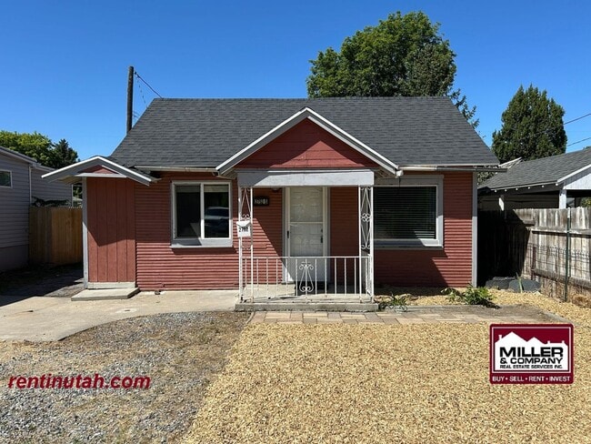 property at 2752 S McClelland St