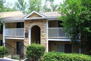 2955 7 Pines Ct in Atlanta, GA - Building Photo