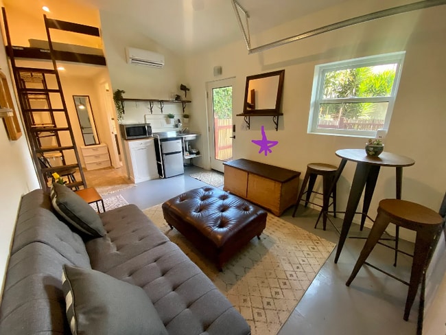 property at 71 Comstock Dr