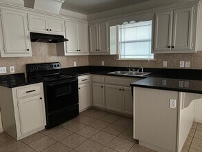 1303 E Coyote St, Unit 1 in Pharr, TX - Building Photo - Building Photo