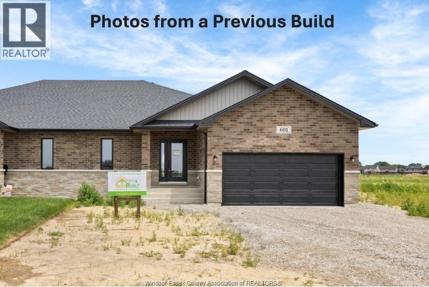 559 Keil Trail N in Chatham, ON - Building Photo