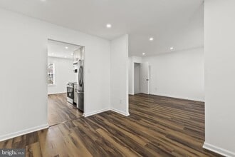 8234 Stationhouse Ct in Lorton, VA - Building Photo - Building Photo