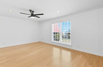 900 S Lamar Blvd in Austin, TX - Building Photo - Building Photo