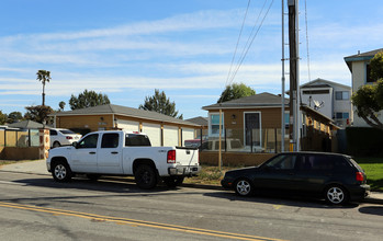 1206-1208 S Ditmar St in Oceanside, CA - Building Photo - Building Photo