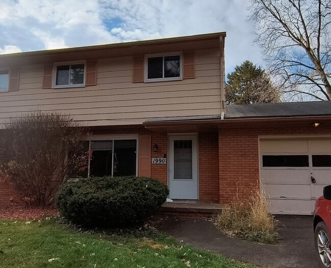 property at 1990 Armensko Ln