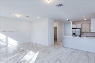 17172 SW 2nd St in Pembroke Pines, FL - Building Photo - Building Photo