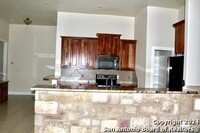 264 River Park Dr in New Braunfels, TX - Foto de edificio - Building Photo