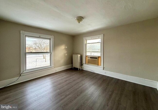 706 N High St in Millville, NJ - Building Photo - Building Photo